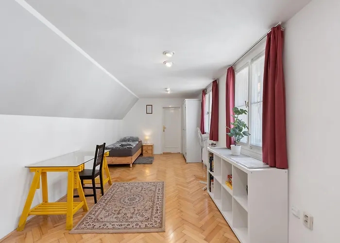 Old Town Home-5 By Interhome *