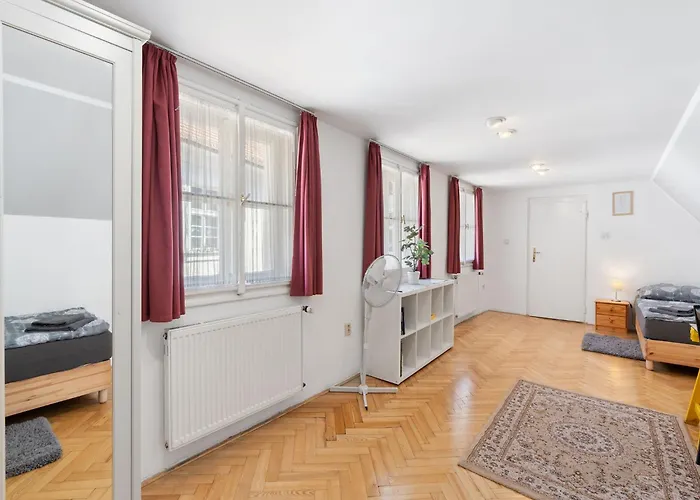 Old Town Home-5 By Interhome *
