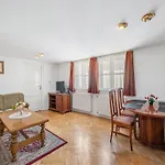 شقة Old Town Home-5 By Interhome *