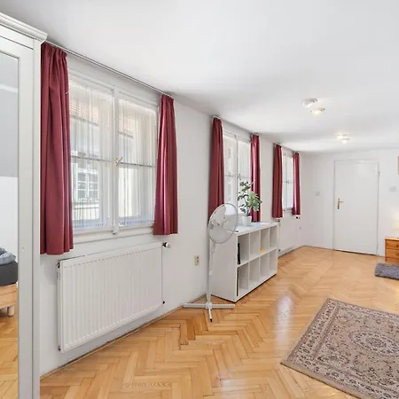 Old Town Home-5 By Interhome *