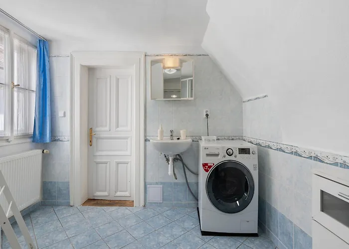 Old Town Home-5 By Interhome Πράγα